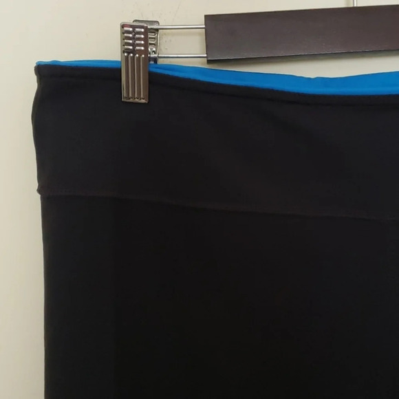 Reversible Black & Blue Workout Pants - Picture 5 of 12